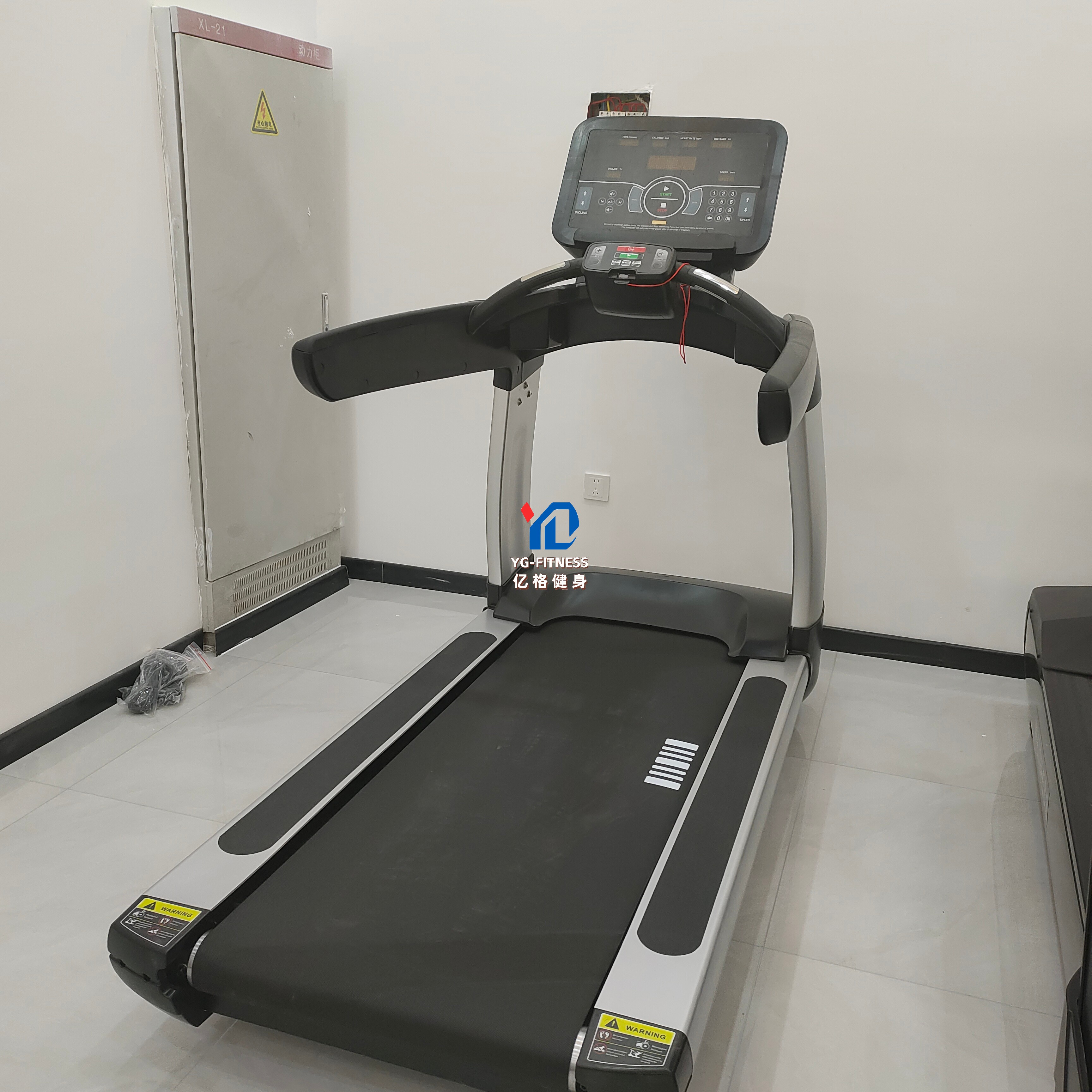Electric Treadmill with Keyboa - đánh giá và giá Treadmill Home Gym